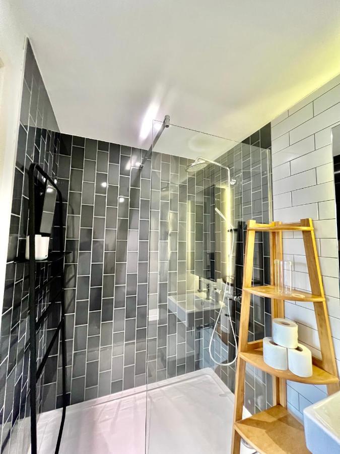 Luxury 2 Bedroom 2 Bathroom Apartment - London City Airport Esterno foto