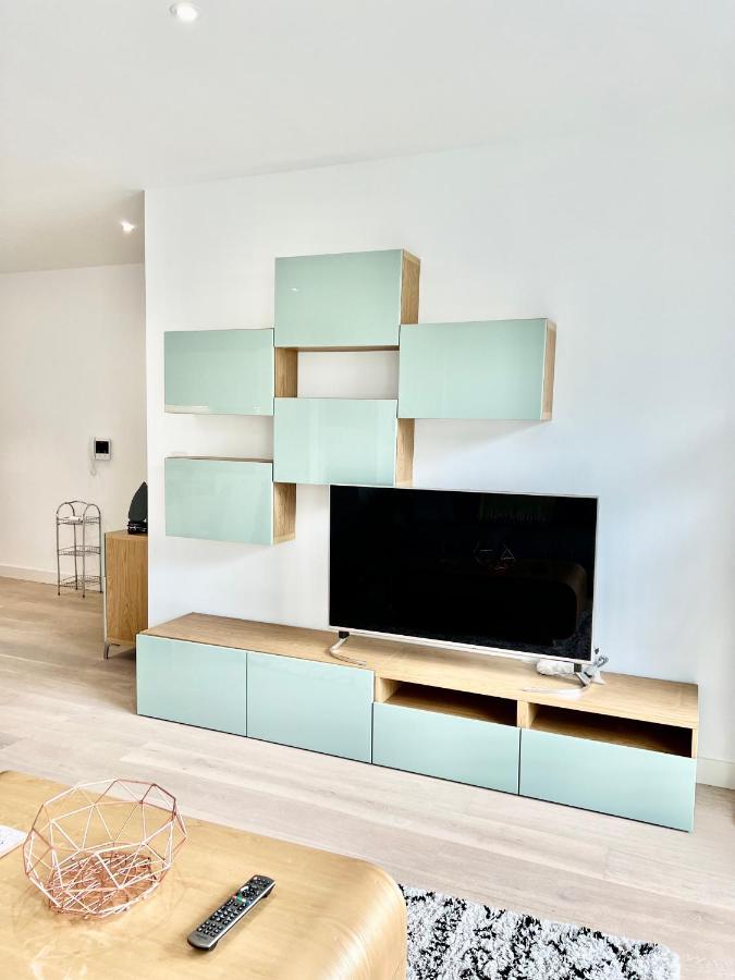 Luxury 2 Bedroom 2 Bathroom Apartment - London City Airport Esterno foto