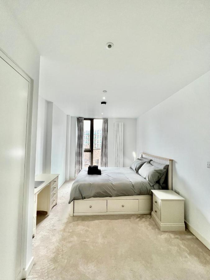 Luxury 2 Bedroom 2 Bathroom Apartment - London City Airport Esterno foto