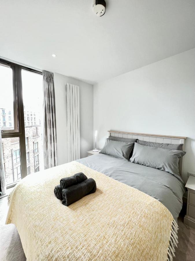 Luxury 2 Bedroom 2 Bathroom Apartment - London City Airport Esterno foto