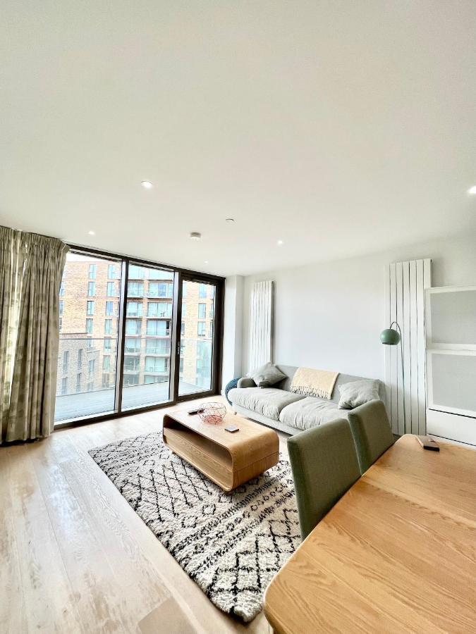 Luxury 2 Bedroom 2 Bathroom Apartment - London City Airport Esterno foto