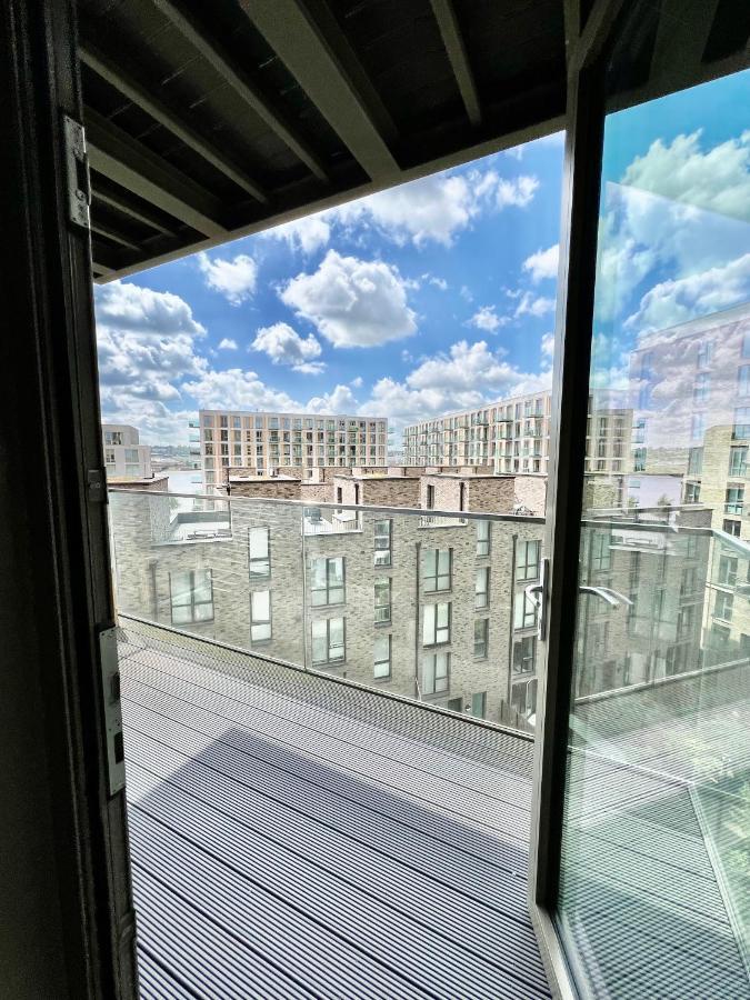 Luxury 2 Bedroom 2 Bathroom Apartment - London City Airport Esterno foto